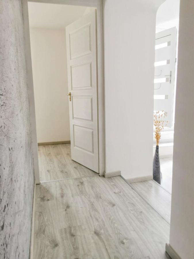 Kalvaria Vendeghaz, Koezvetlenuel A Varfal Mellett. Pécs Exterior photo
